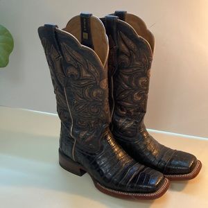 Ariat Cowboy Boots black and copper. Size 7